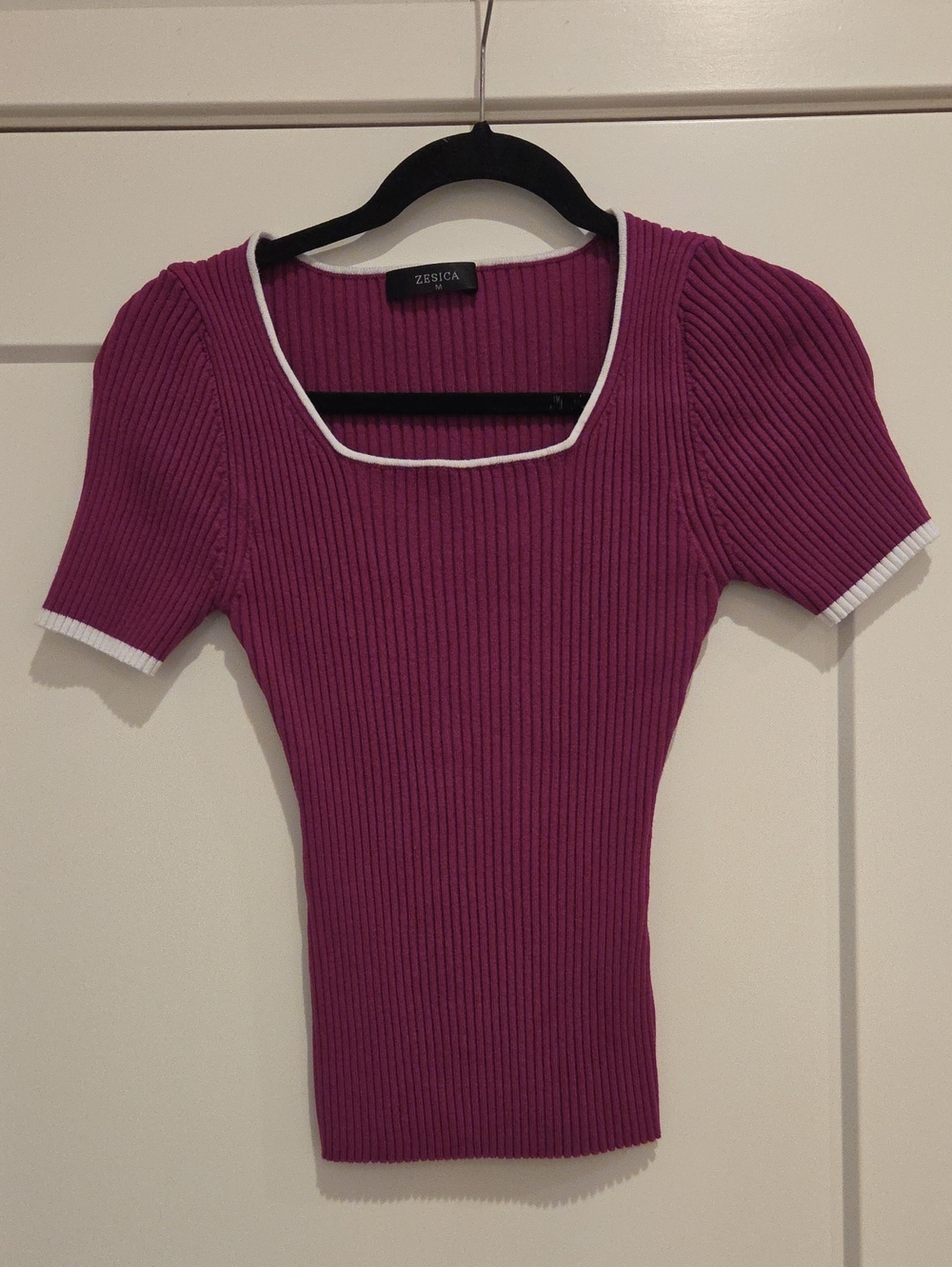 Zessica Fitted Ribbed Short-Sleeve Top in Magenta with White Trim